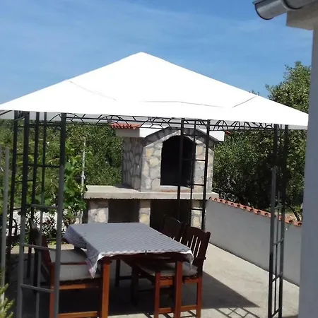 Holiday Home Nada Sali Exterior photo